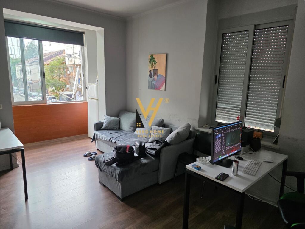 OFFICE 75 M2 FOR RENT AT DINAMO STADIUM 55,000 LEKE