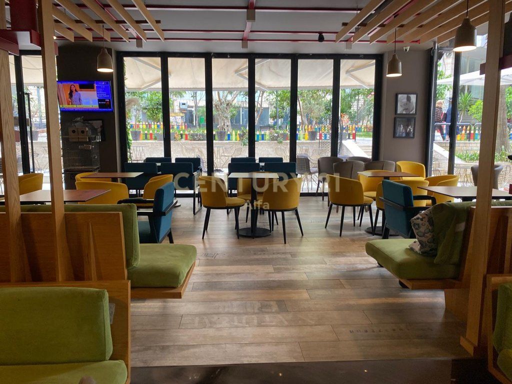 Locale Bar-Caffè in Vendita a Fresk, Arredato! 260.000 € Superficie Totale 124m2