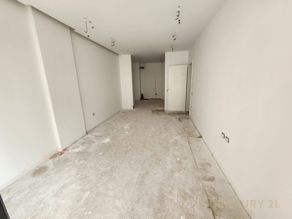 Apartament 2+1+2 për shitje tek Radisoni Liqeni i Thatë, Tiranë - 275,000€ | 128 m²