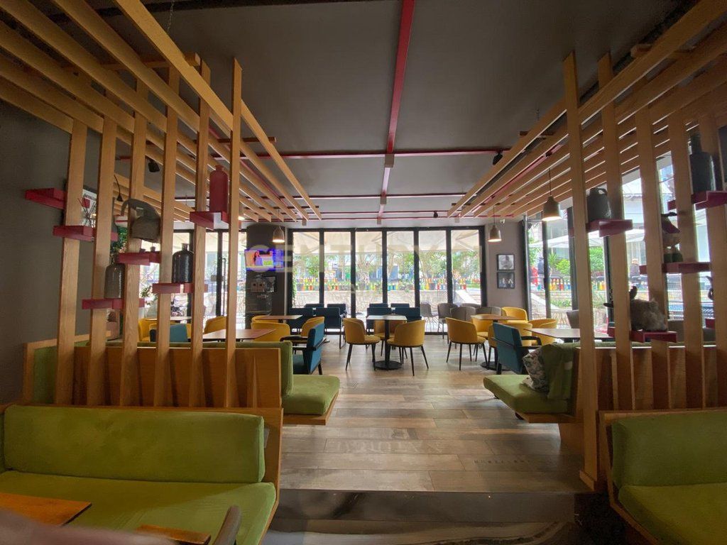 Locale Bar-Caffè in Vendita a Fresk, Arredato! 260.000 € Superficie Totale 124m2