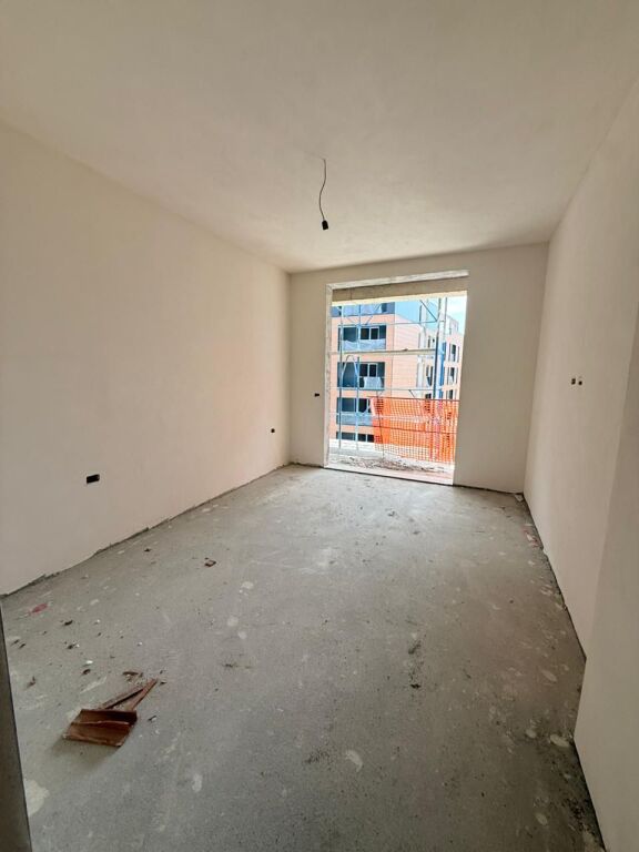 ✨ SHITET APARTAMENT 2+1+2 me ballkon – KOMPLEKSI ORBITAL 5 | PRANË BULEVARDIT TË RI ✨