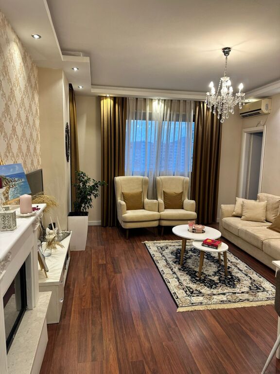 Jepet me qira apartament 2+1 në qendër të Durrësit
