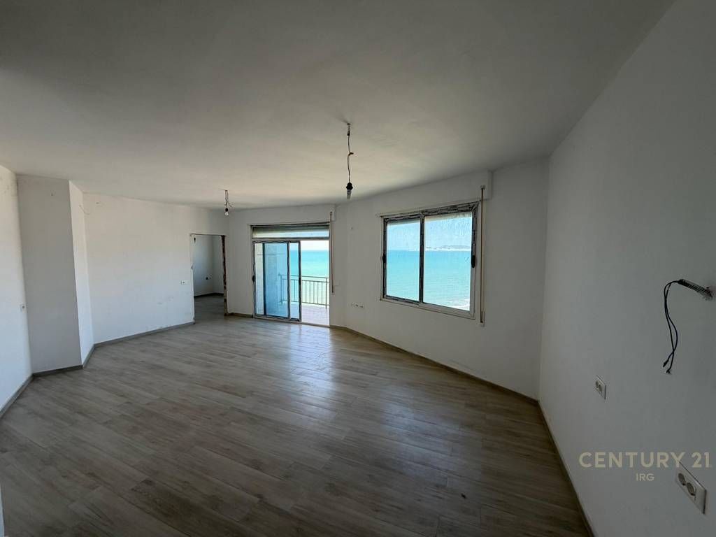 Shitet Apartament 1+1 me Pamje nga Deti – Kamelia Resort!