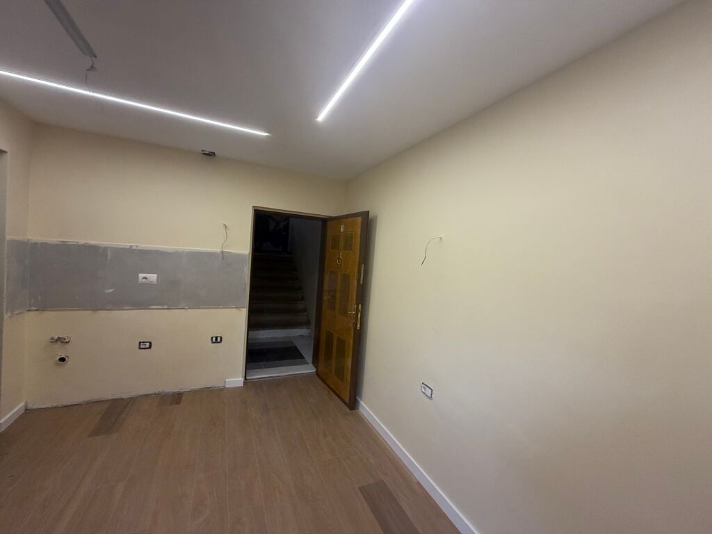 Invested gas station, Elbasan road, 78 thousand euros