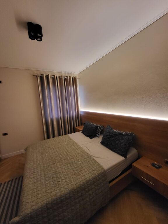 🏡 Shitet Apartament 1+1 – Rruga e Elbasanit