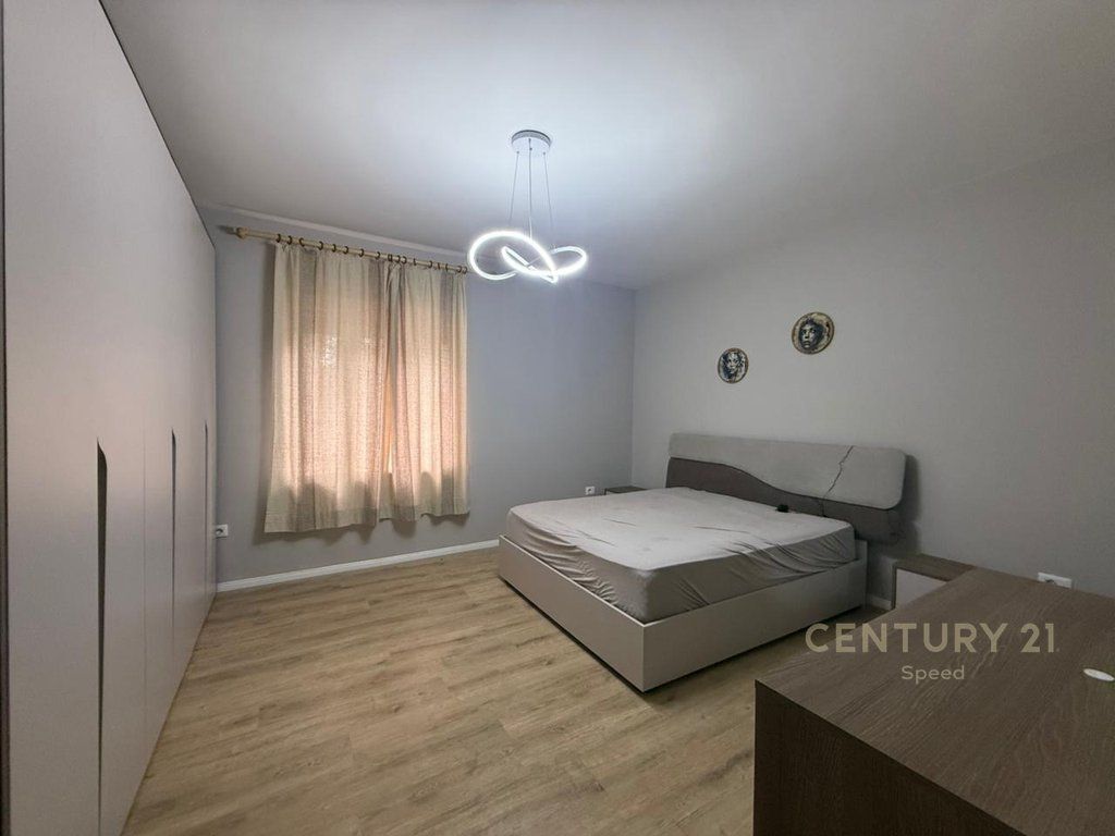 Apartment 1+1 and parking space for rent near the Medrese!