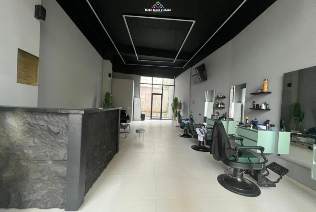Negozio In Affitto Al Nuovo Mercato (ID BD21902) Tirana