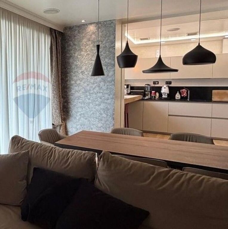 IN VENDITA APPARTAMENTO 3+1+2 A KODRA E DIELLIT! ID: 530261056-268