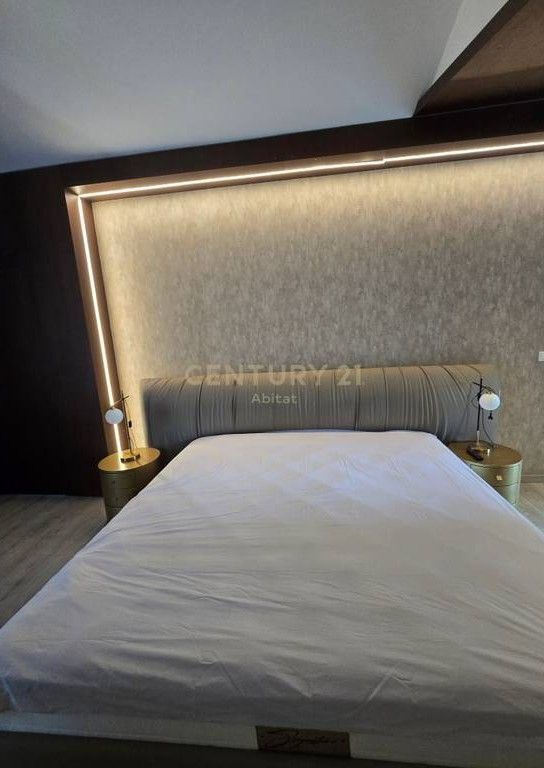 Vilë Luksoze për Shitje në Long Hill Residence – Investim PREMIUM &amp; GATI për Banim