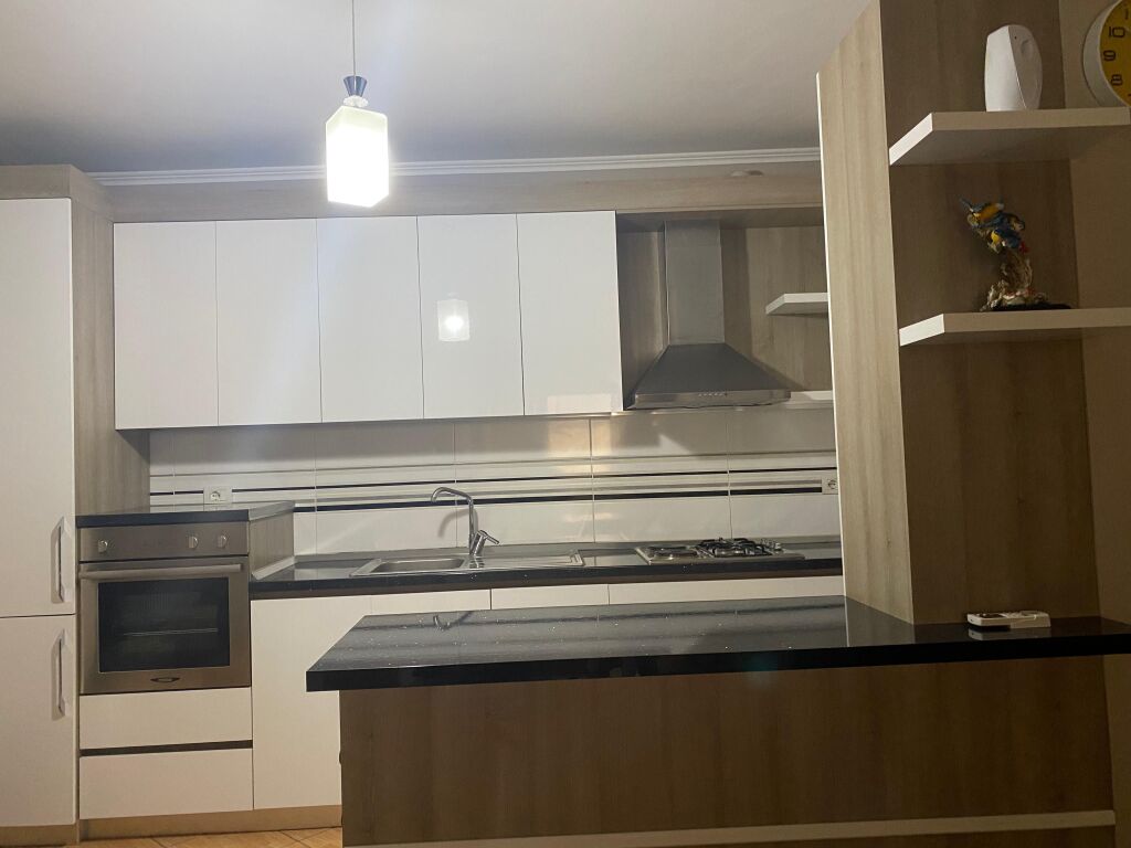 Apartment 2+1+2 for rent Near the building with arrows
