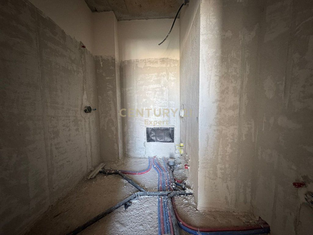 2+1 APARTMENT FOR SALE IN EXPOZITA BUILDING
