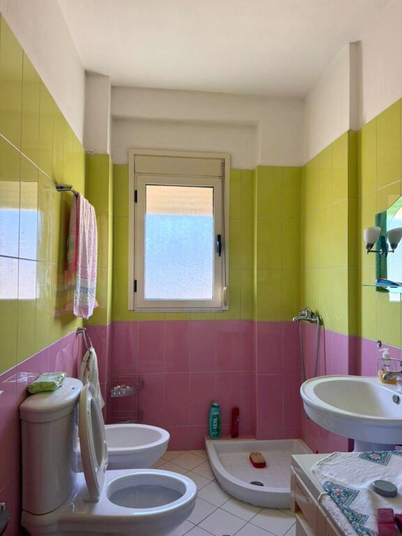 Apartament 2+1 ne shitje ne Vlore 100 metra nga Bulevardi Vlore-Skele