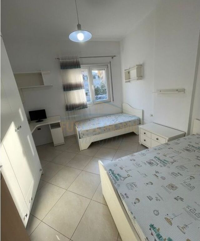 Rent, Apartment 2+1+2+Parking Space, Paris Commune, Tirana.