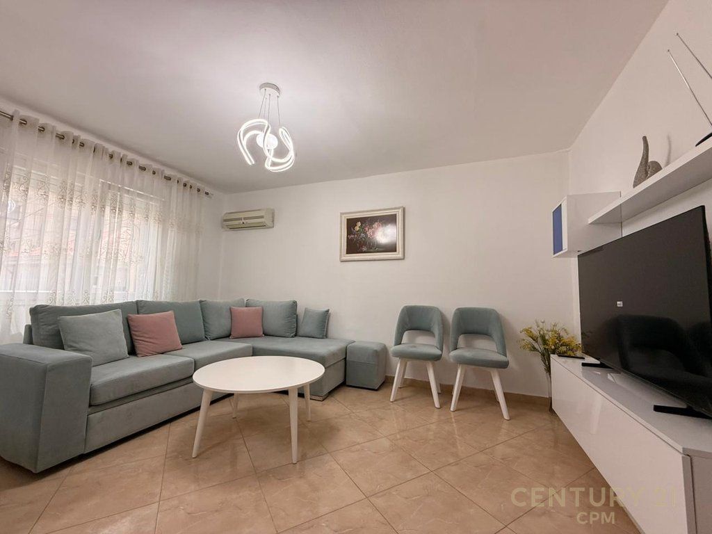 APARTAMENT 1+1 ME QIRA PRANE 21 DHJETORIT! 550 € /Muaj Sip. Totale  63m2