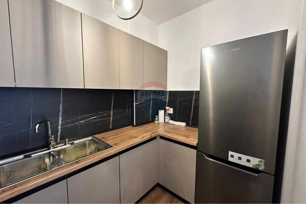 Apartament - Për Qira - Akses Tirana, Tiranë