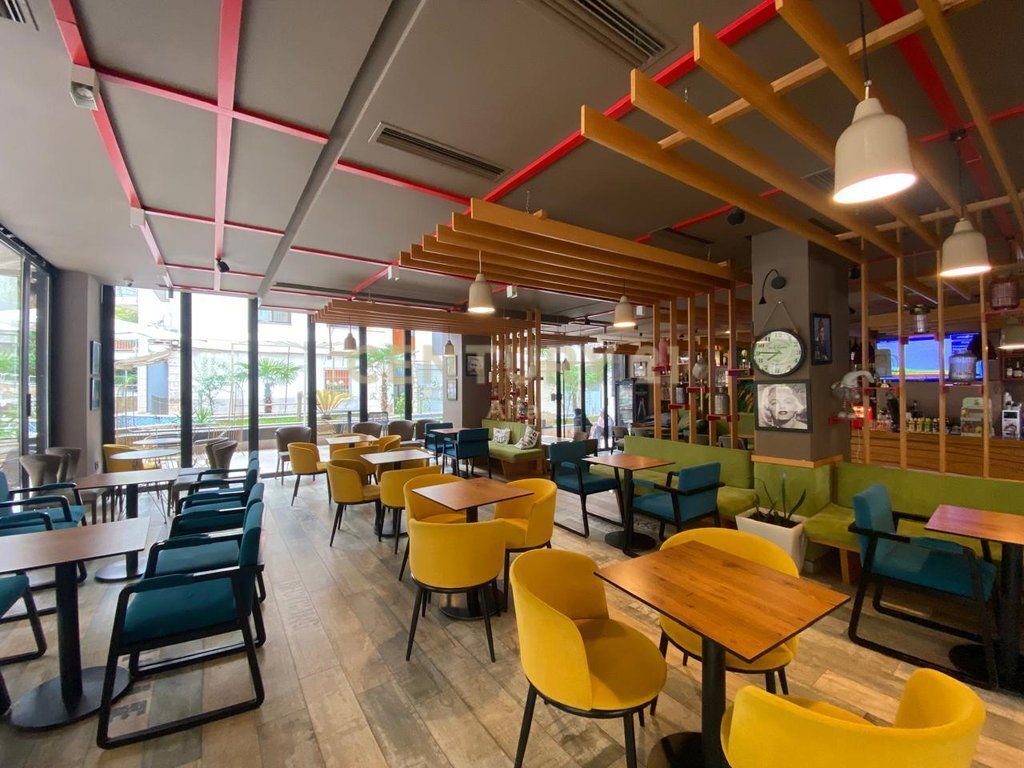 Locale Bar-Caffè in Vendita a Fresk, Arredato! 260.000 € Superficie Totale 124m2