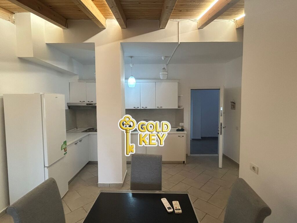 🏡 APARTAMENT ME QERA 2+1 – SHKOLLA ITALIANE VOLLGA DURRES