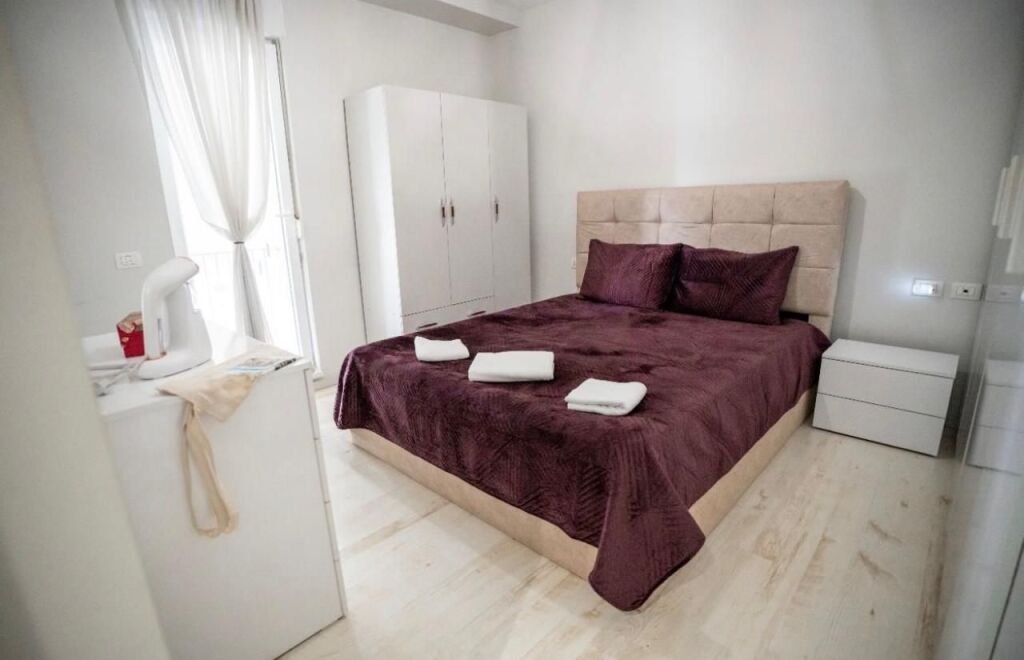 Jepet me qira apartament 1+1