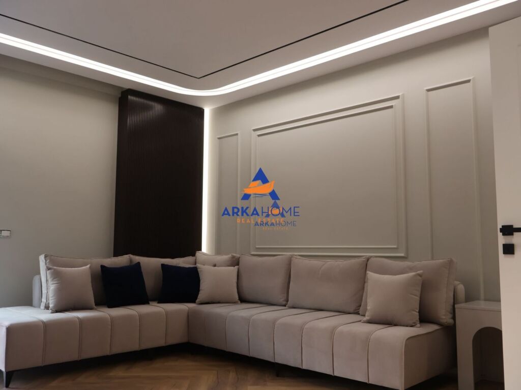 VENDESI APPARTAMENTO 2+1+2 BALCONI "ALI DEMI, VICINO BIO MARKET" 296.250 EURO