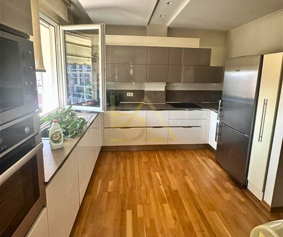 Modern Office for Rent – Bllok, Tirana