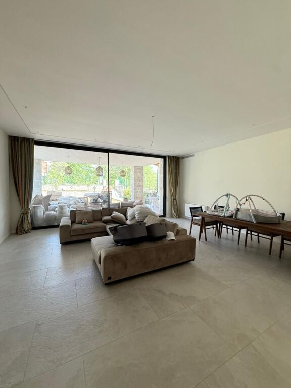 🏡 VILË INDIVIDUALE 4-KATËSHE PËR SHITJE – Secret Garden, TEG