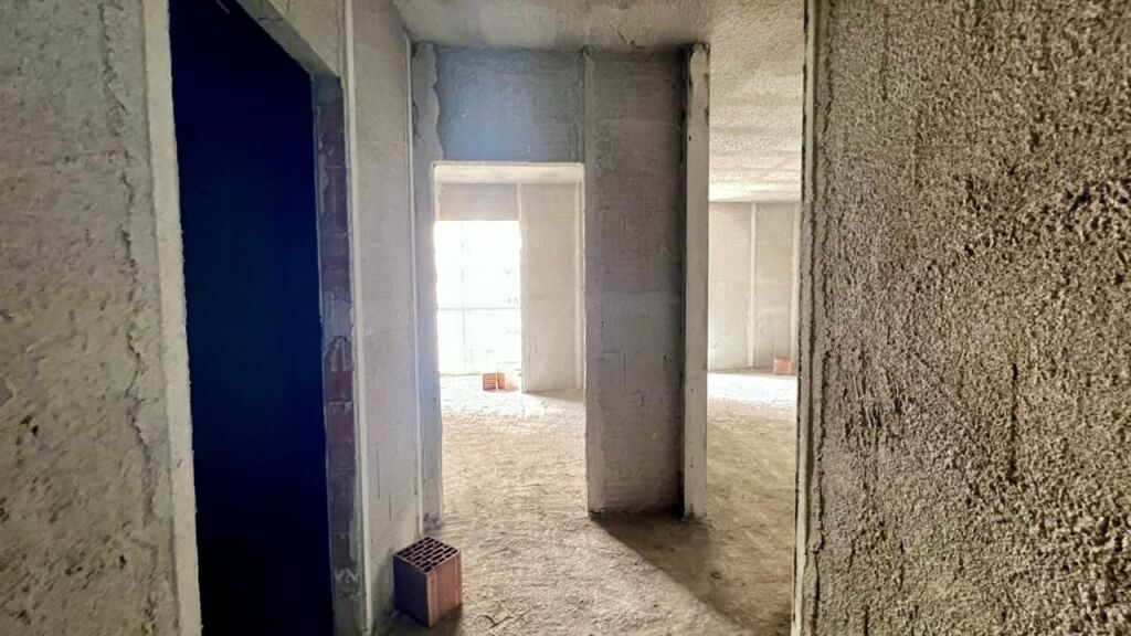 IN VENDITA: 1+1 +1 Posto Auto🅿️📍Ex Campo di Aviazione (Via Dritan Hoxha) - 130.000€ - Sup. 74m² - Accesso rapido alle zone principali🚀