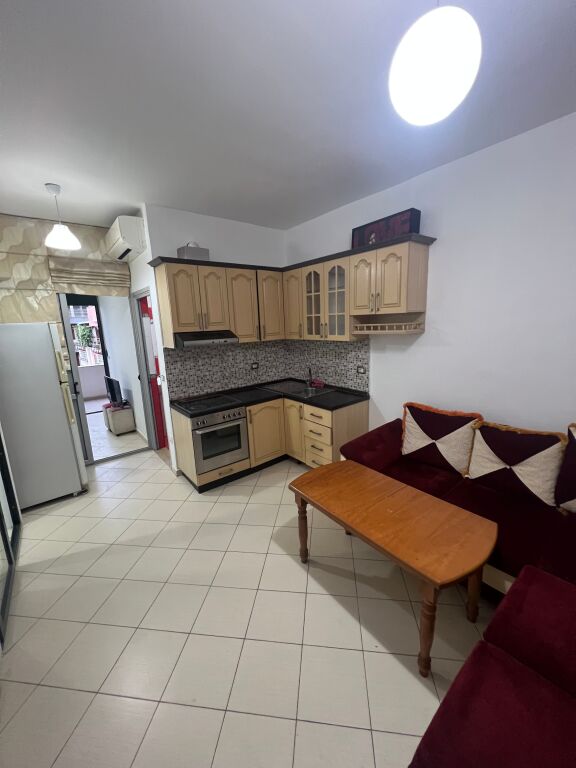 🏡 Appartamento 1+1 in Affitto – Via Hamdi Sina, Lago Secco