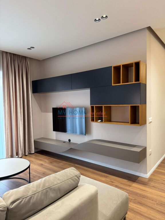 1+1 apartment for rent near the Red School in Tirana