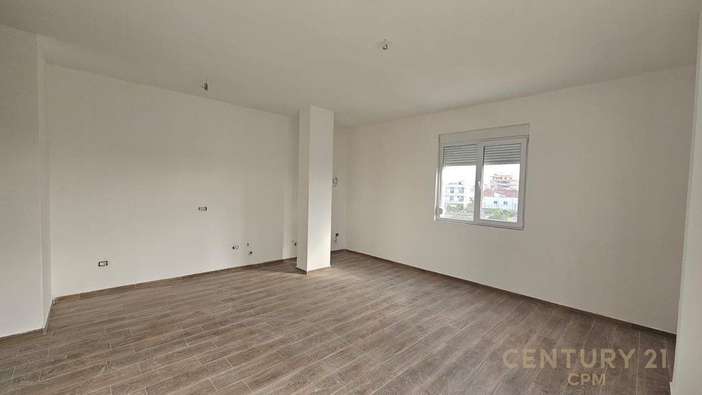 Apartament 1+1 Per Shitje Te Bulevardi i Ri! 111,400 € Sip. Totale  80m2  Sip. e brendshme  77m2
