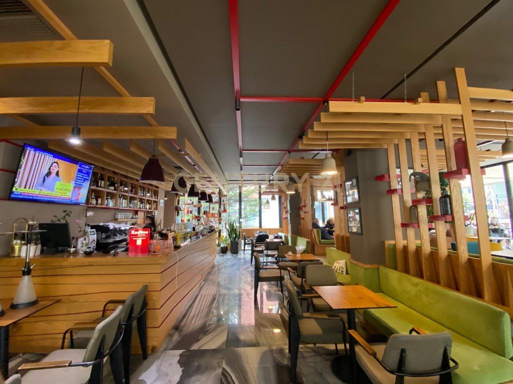 Locale Bar-Caffè in Vendita a Fresk, Arredato! 260.000 € Superficie Totale 124m2