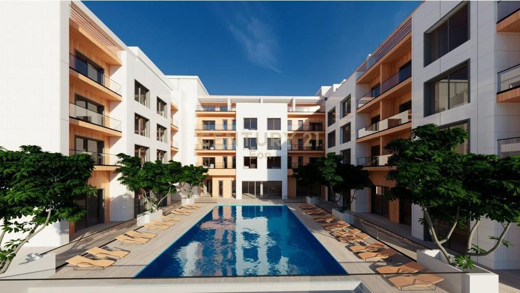 Apartament 1+1 Me Pamje Pishine Për Shitje në Golem, Durrës - 97,800€ | 64.45 m²