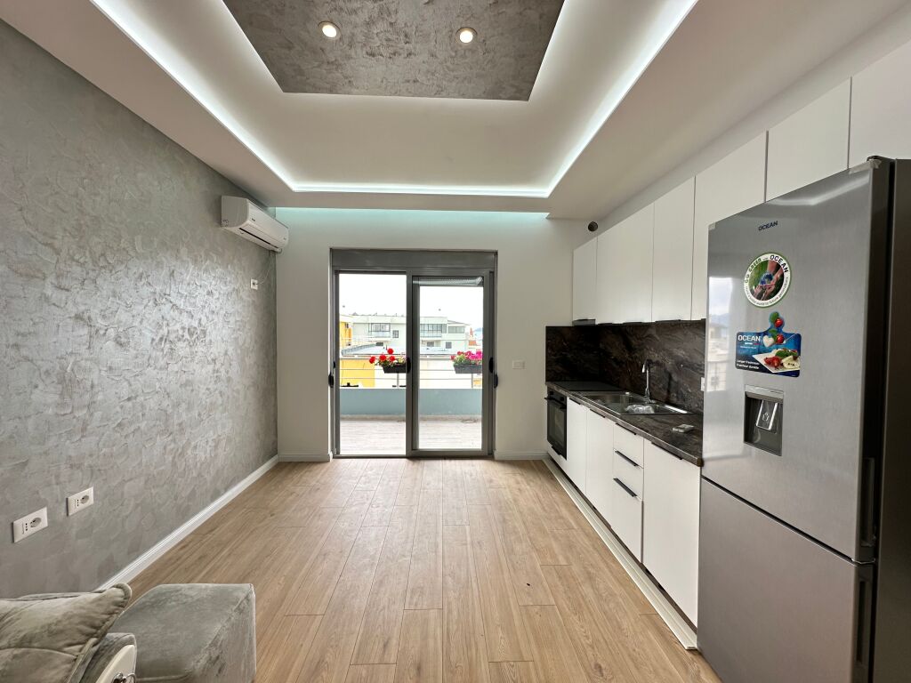 2+1 apartment for sale in Lungomare Vlore