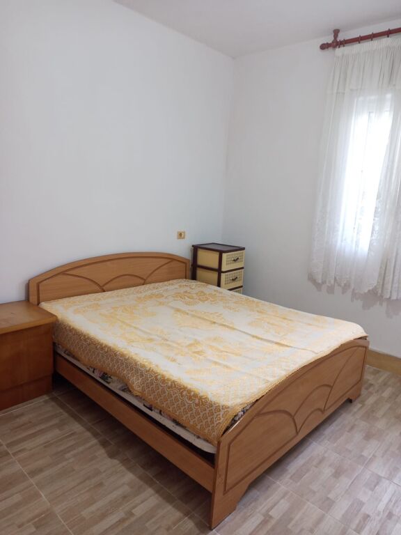 APPARTAMENTO 1+1. 33000 LEKE. EX CAMPO DI AVIAZIONE