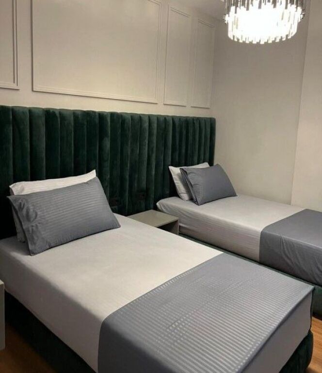 📌APARTAMENT 2+1 ME QIRA – PRANË TEG