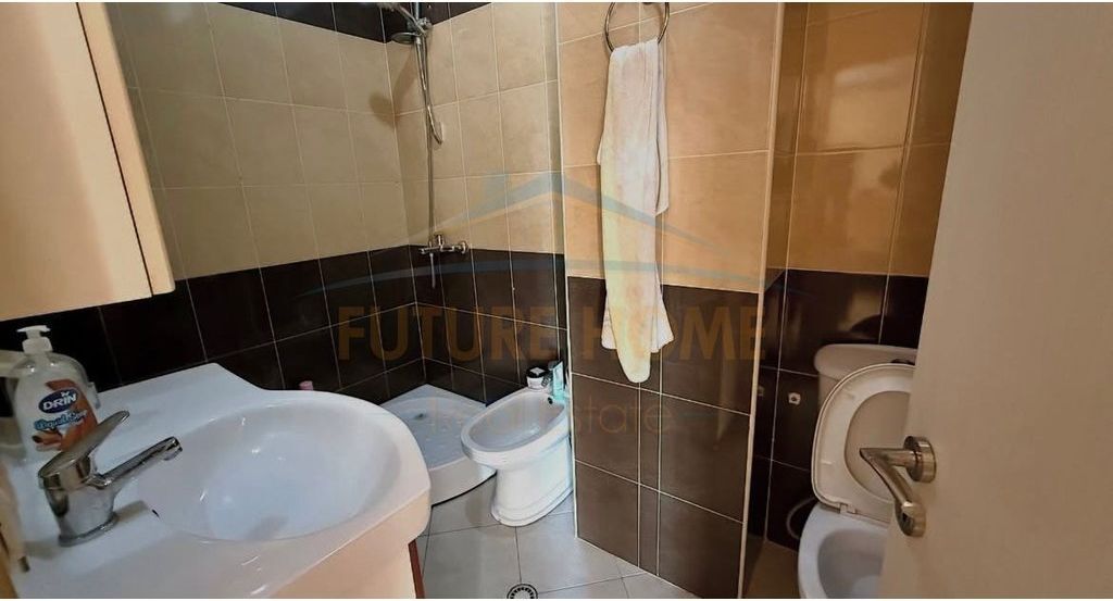 Shitet Apartament 1+1+Verande, Don Bosko