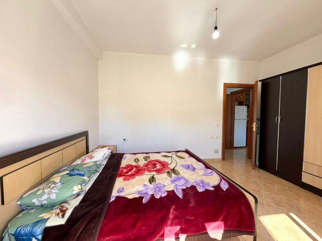 Apartament 2+1 ne shitje ne Vlore 100 metra nga Bulevardi Vlore-Skele