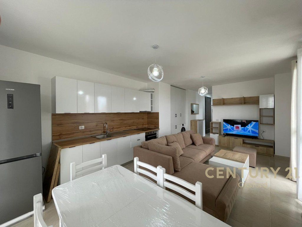 APARTAMENT PËR QIRA 2+1 TE 5 MAJI!!