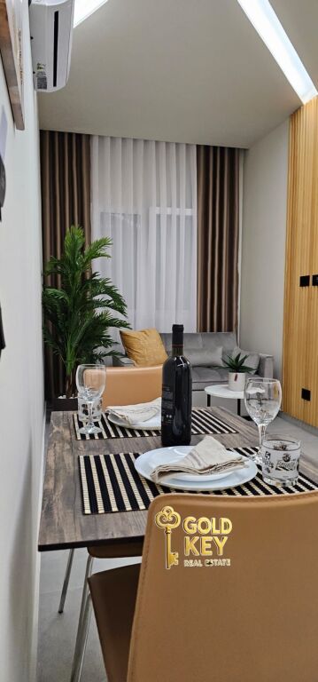 🏡 AMBIENTE COMMERCIALE IN VENDITA (Negozio + Mini hotel con 3 Appartamenti × Booking/AirBnb)