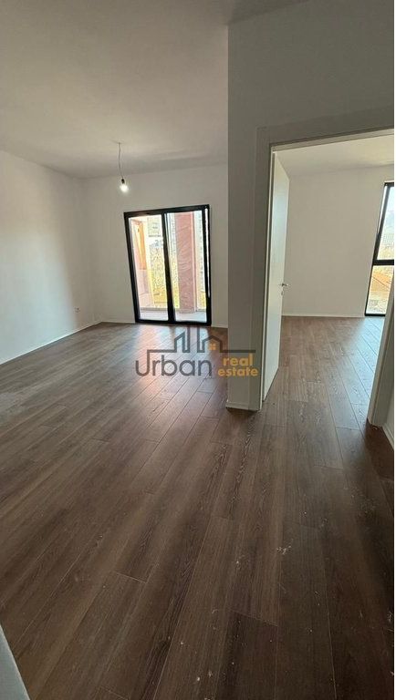 Qera, Apartament 1+1, Rruga Bogdaneve, Tiranë - 1000€ | 83 m²