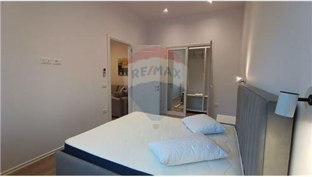 Apartament 2+1 per qira tek Blloku i Ambasadave!