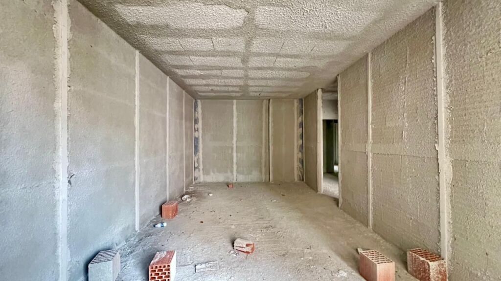 IN VENDITA: 1+1 +1 Posto Auto🅿️📍Ex Campo di Aviazione (Via Dritan Hoxha) - 130.000€ - Sup. 74m² - Accesso rapido alle zone principali🚀