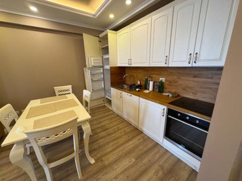 Apartament 2+1+2 në Plazh, Durrës - Në Shitje 210,000€ | 92 m²