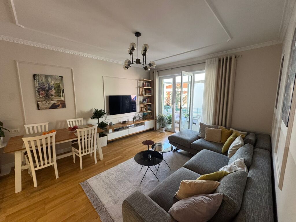 SHITET APARTAMENT 3+1, LIQENI I THATE