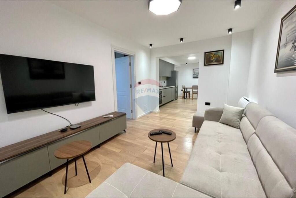 Apartament - Për Qira - Rruga e Dibrës, Tiranë