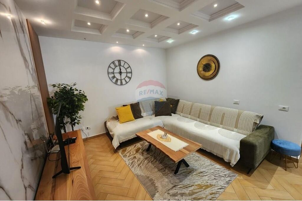 Apartament - Për Qira - Rruga Bardhok Biba, Tiranë