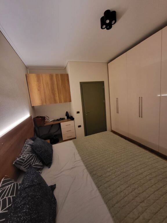 🏡 Shitet Apartament 1+1 – Rruga e Elbasanit