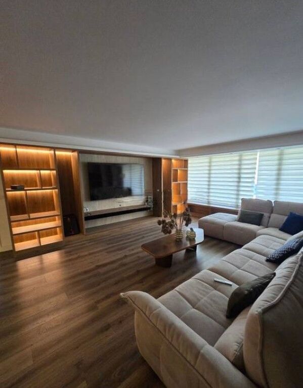 Vilë Luksoze për Shitje në Long Hill Residence – Investim PREMIUM &amp; GATI për Banim