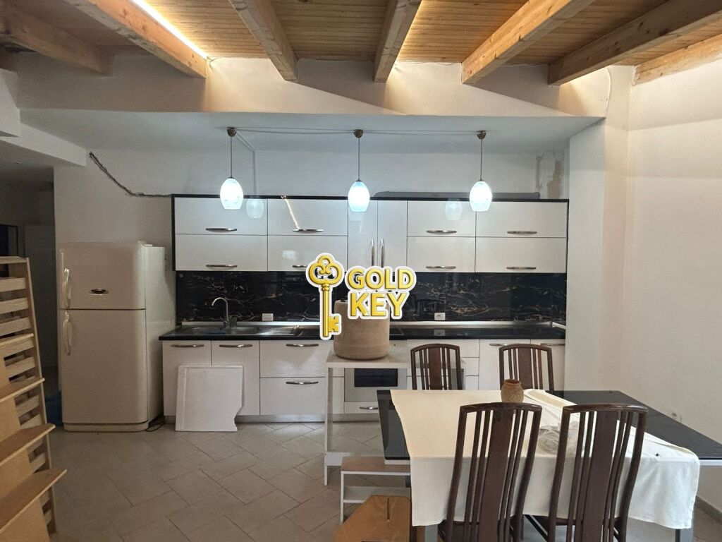 🏡 SHITET APARATAMENT 2+1 + KUZHINE TE VECUAR SHKOLLA ITALIANE VOLLGA DURRES