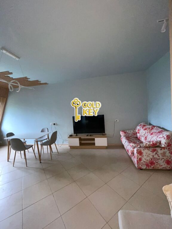 APARTAMENT ME QERA 2+1 – SHKOLLA ITALIANE VOLLGA DURRES