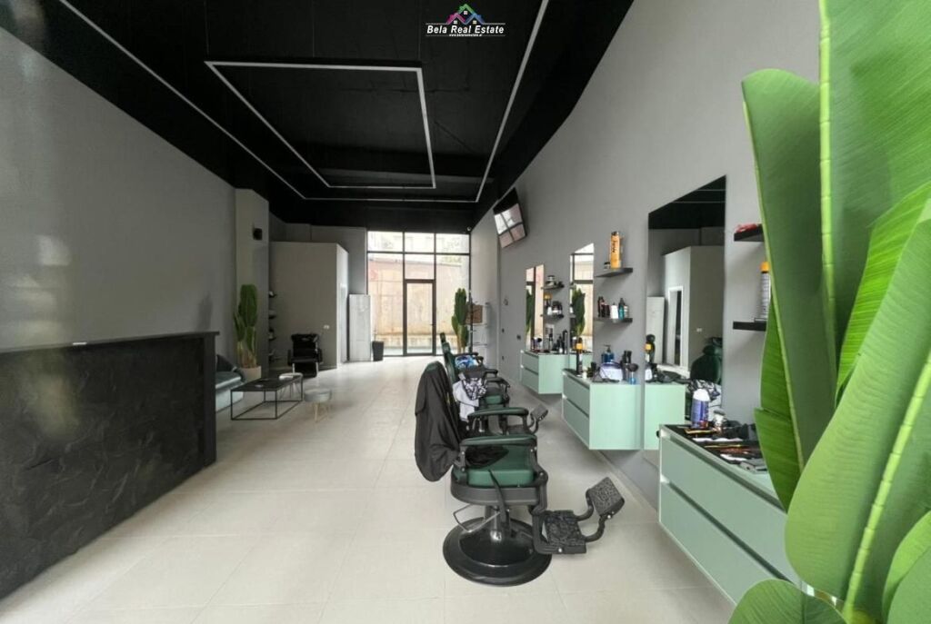 Negozio In Affitto Al Nuovo Mercato (ID BD21902) Tirana